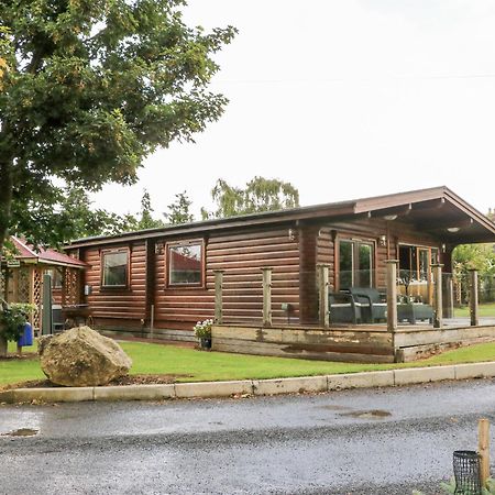 Villa Heathcliff Northallerton Exterior foto